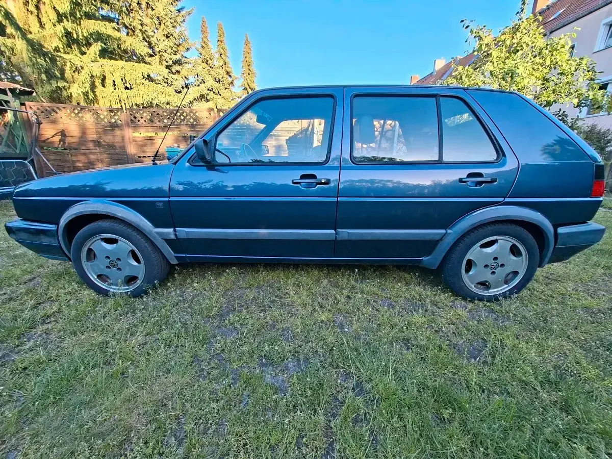 Gebraucht VW Golf III 90 PS (66 kW) 1991 Blau Kleinwagen