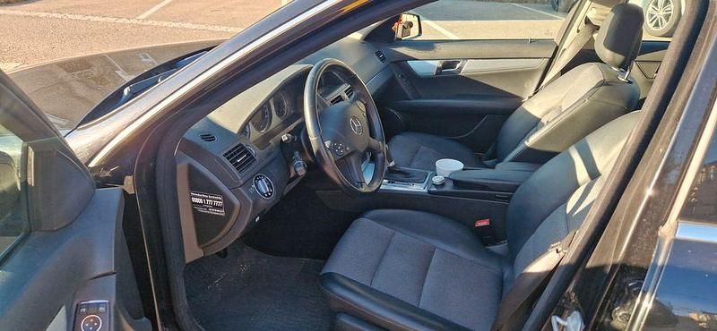 Gebraucht Mercedes C200 184 PS (135 kW) 2008 Schwarz Limousine