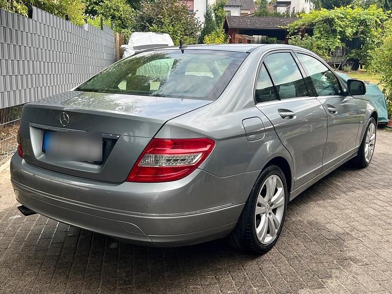 Gebraucht Mercedes C220 Avantgarde 170 PS (125 kW) 2007 Grau Limousine