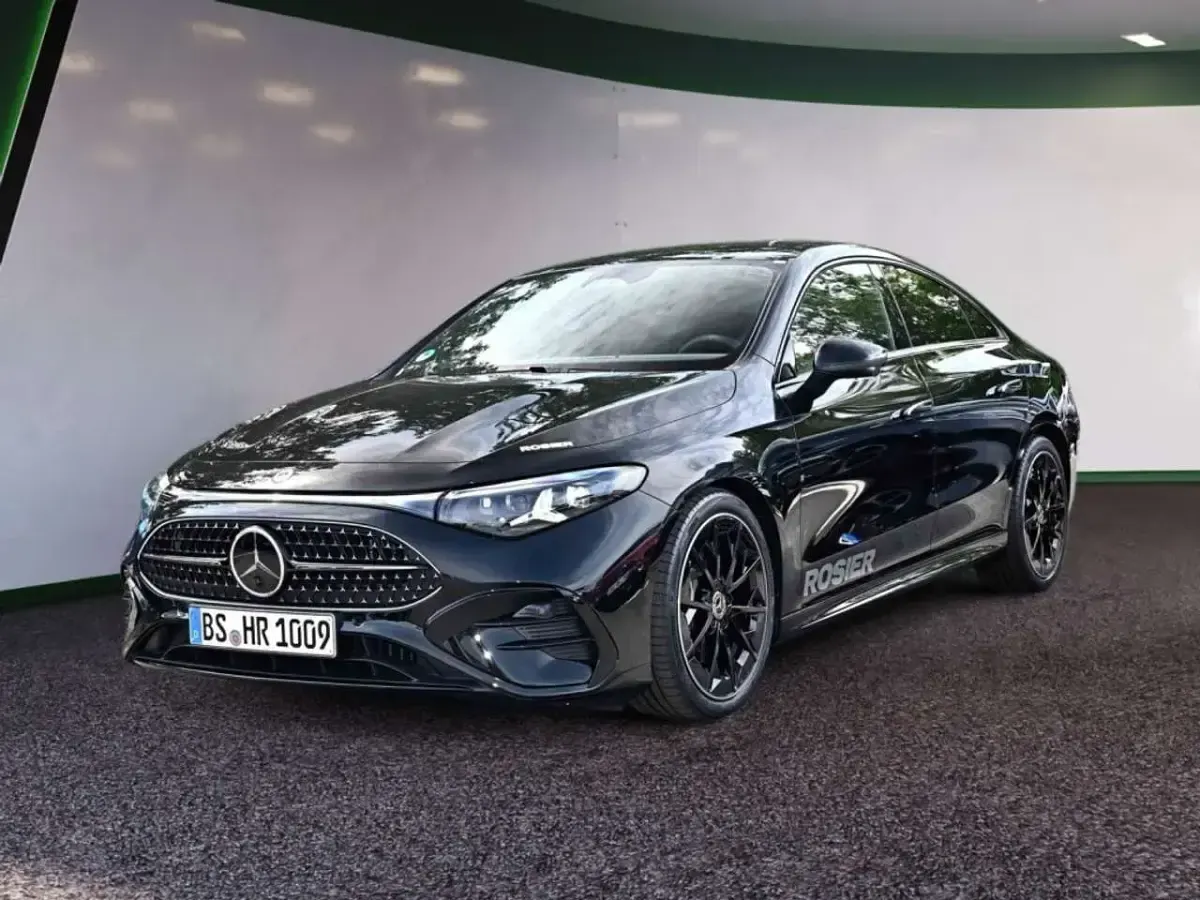Gebraucht Mercedes CLA200 AMG line 193 PS (141 kW) 2026 Schwarz Limousine