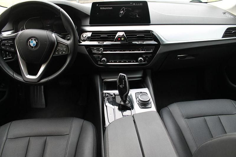 Gebraucht BMW 520 190 PS (139 kW) 2020 Schwarz Kombi