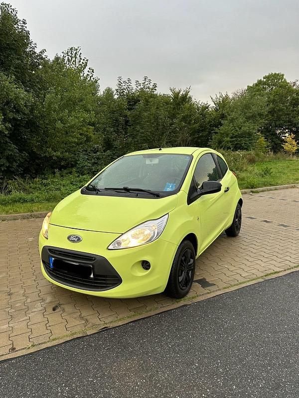Grün Gebraucht 2011 Ford Ka Kleinwagen | 1.750 € (Guter Preis) - Bild 1/4
