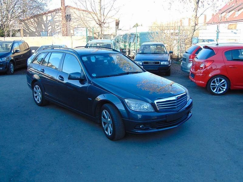 Gebraucht Mercedes C250 204 PS (150 kW) 2009 Grau Kombi