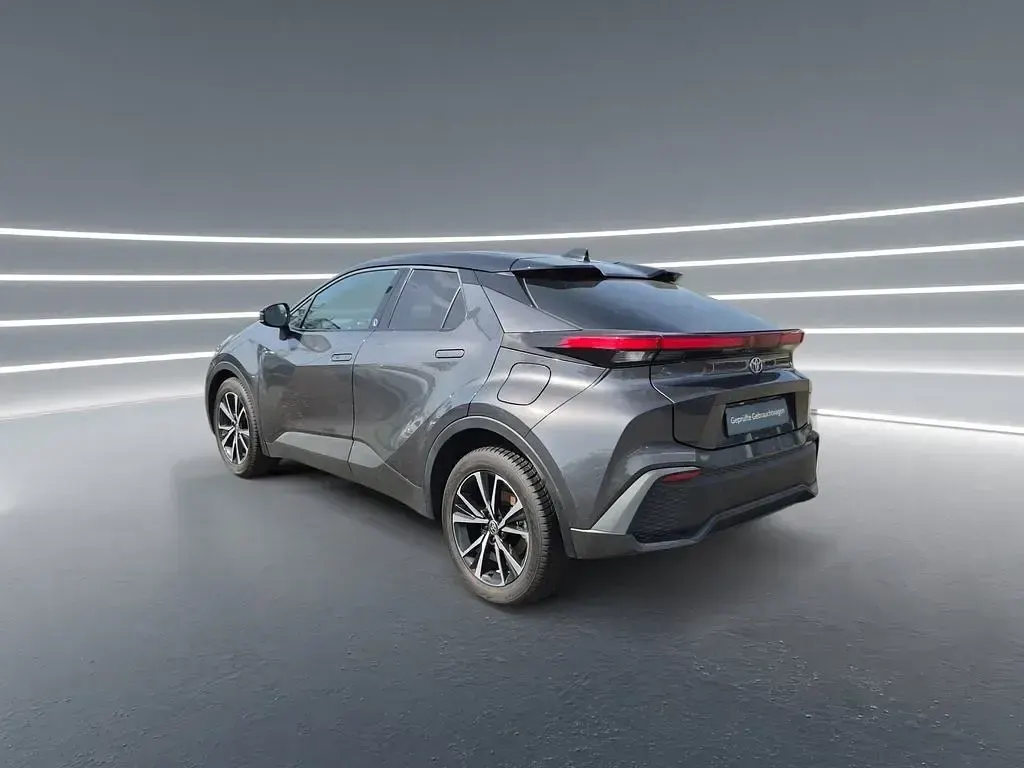 Gebraucht Toyota C-HR Team 140 PS (102 kW) 2024 Grau SUV