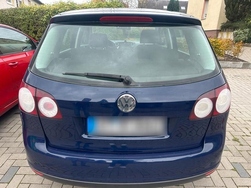 Blau Gebraucht 2005 VW Golf V Limousine | 2.600 € (Fairer Preis) - Bild 1/4