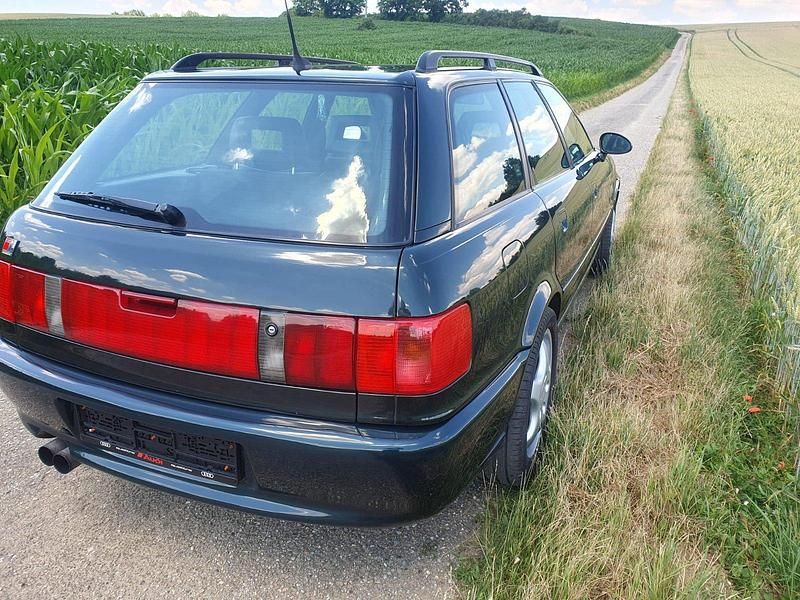 Grün Gebraucht 1994 Audi RS2 Kombi | 52.900 € - Bild 1/4