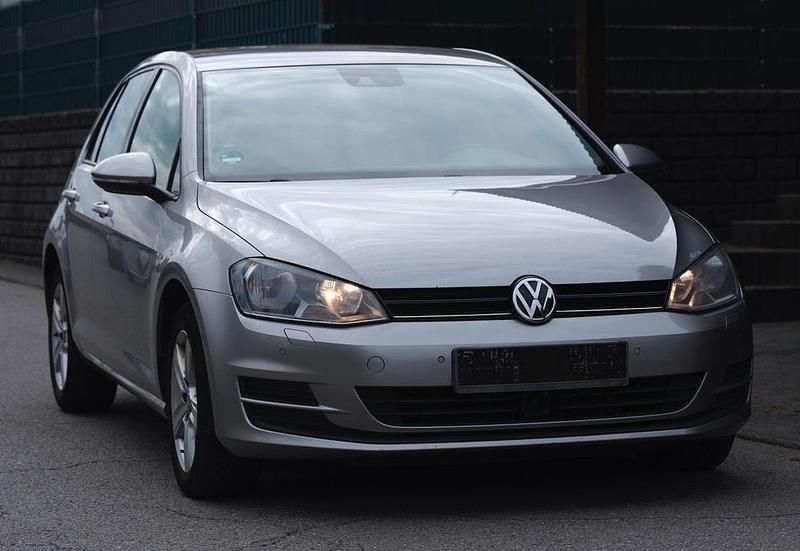 Beige Gebraucht 2012 VW Golf VII Limousine | 6.500 € (Fairer Preis) - Bild 1/4