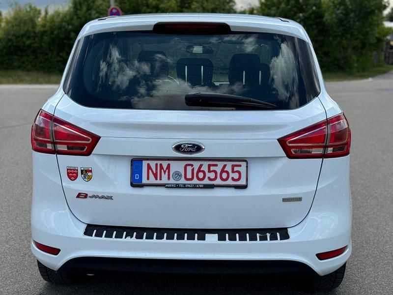 Gebraucht Ford B-MAX Trend 101 PS (74 kW) 2014 Weiß Van / Kleinbus