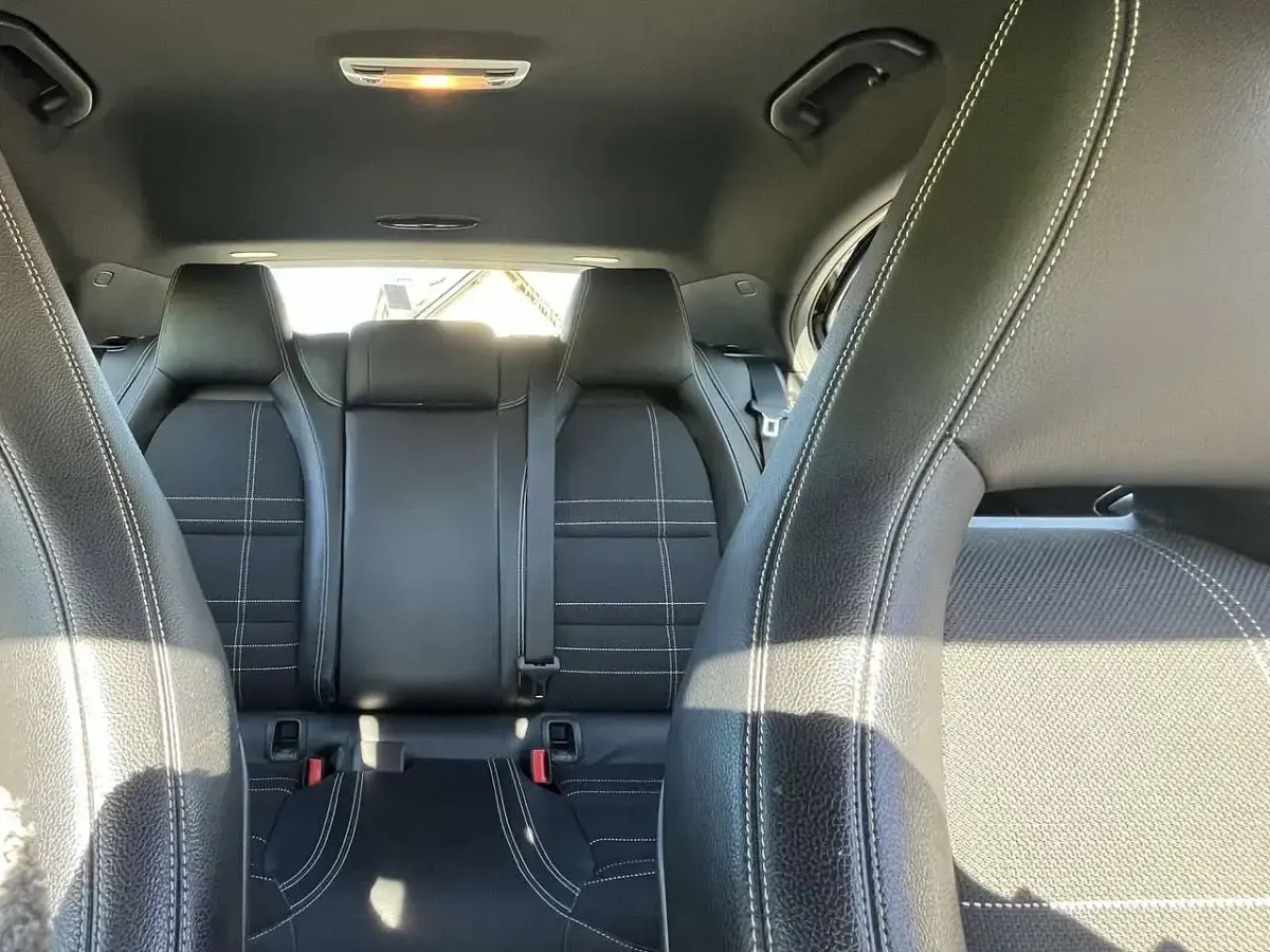 Gebraucht Mercedes A200 156 PS (114 kW) 2014 Schwarz Kleinwagen