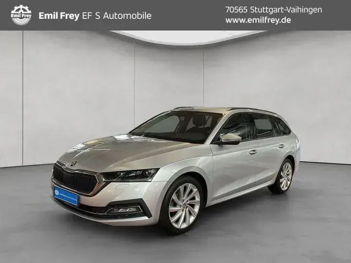Brillantsilber metallic Gebraucht 2021 Skoda Octavia Style Kombi | 20.590 € (Fairer Preis) - Bild 1/4