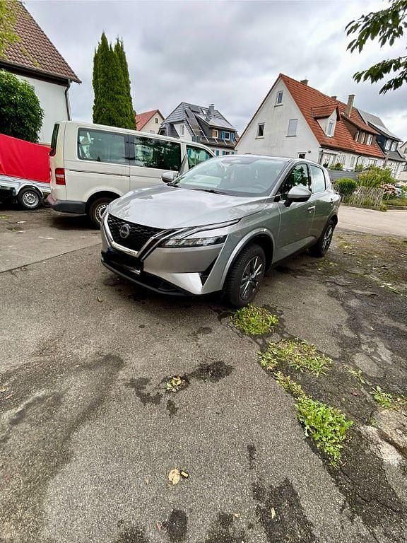 Grau Gebraucht 2022 Nissan Qashqai Visia SUV | 17.700 € (Guter Preis) - Bild 1/4