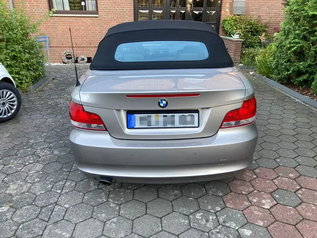 Gebraucht BMW 120 Cabriolet 170 PS (125 kW) 2008 Grau Cabrio