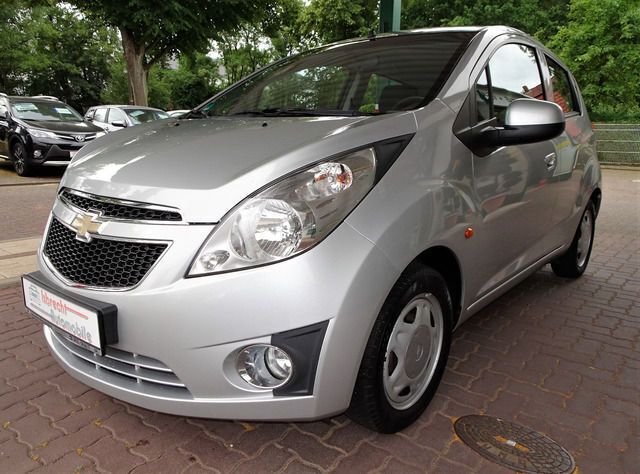 Gebraucht Chevrolet Spark Cool 68 PS (50 kW) 2010 Silber metallic Kleinwagen