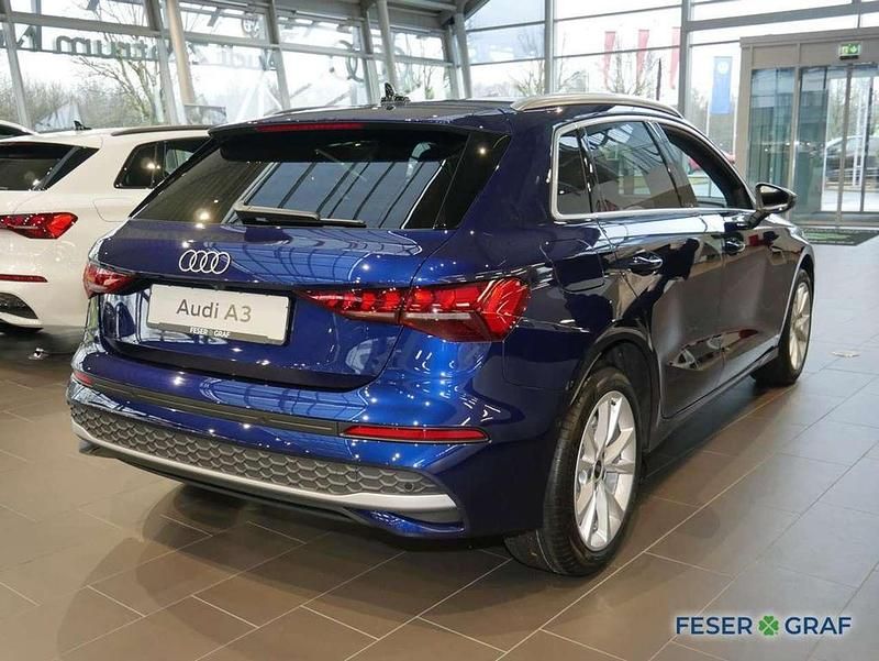 Neu Audi A3 Ambiente 116 PS (85 kW) 2026 Navarrablau metallic Limousine