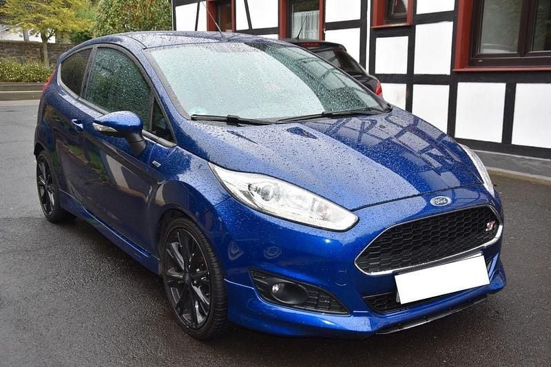 Blau Gebraucht 2016 Ford Fiesta ST-Line Kleinwagen | 5.950 € (Guter Preis) - Bild 1/4