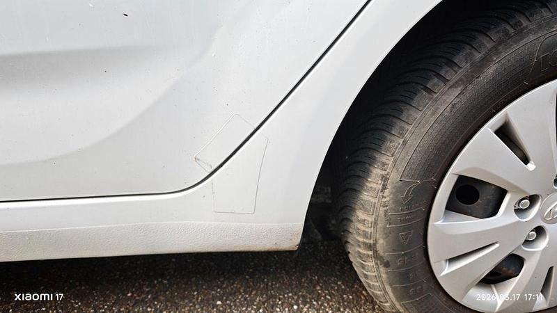 Gebraucht Hyundai ix20 Classic 90 PS (66 kW) 2011 Weiß Kleinwagen