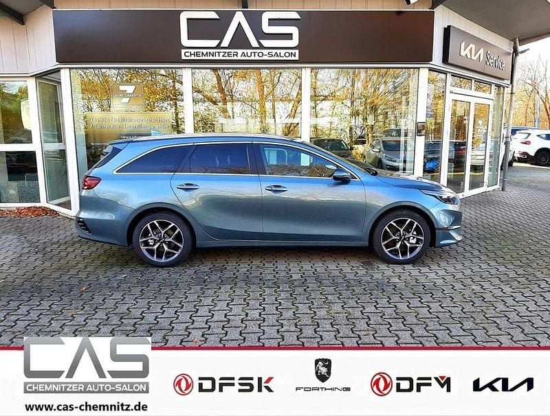 Pentametal Neu 2025 Kia Ceed Sportswagon Gold Kombi | 26.990 € - Bild 1/4