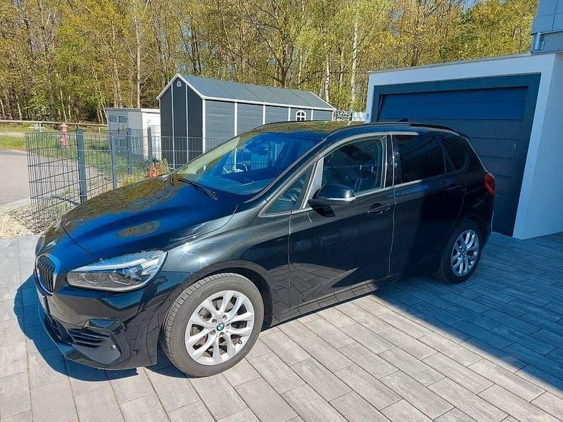 Gebraucht BMW 220 Active Tourer 192 PS (141 kW) 2019 Schwarz Van / Kleinbus
