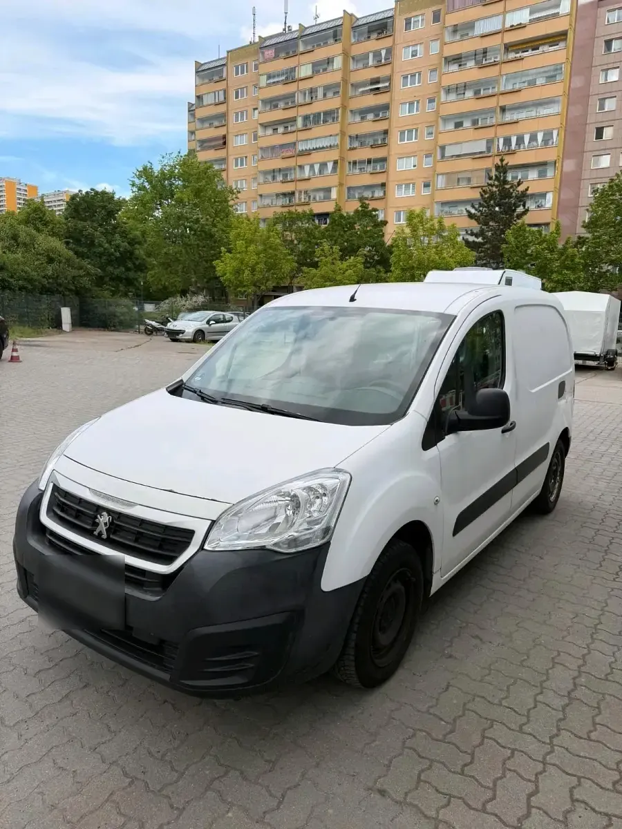 Gebraucht Peugeot Partner 98 PS (72 kW) 2018 Weiß Van / Kleinbus
