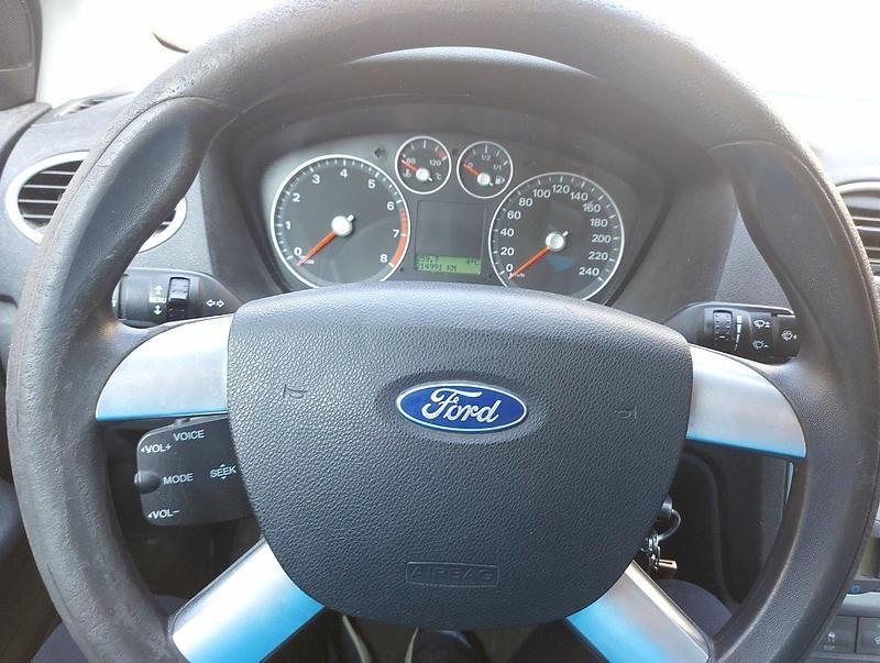 Gebraucht Ford Focus 125 PS (91 kW) 2007 Blau Limousine