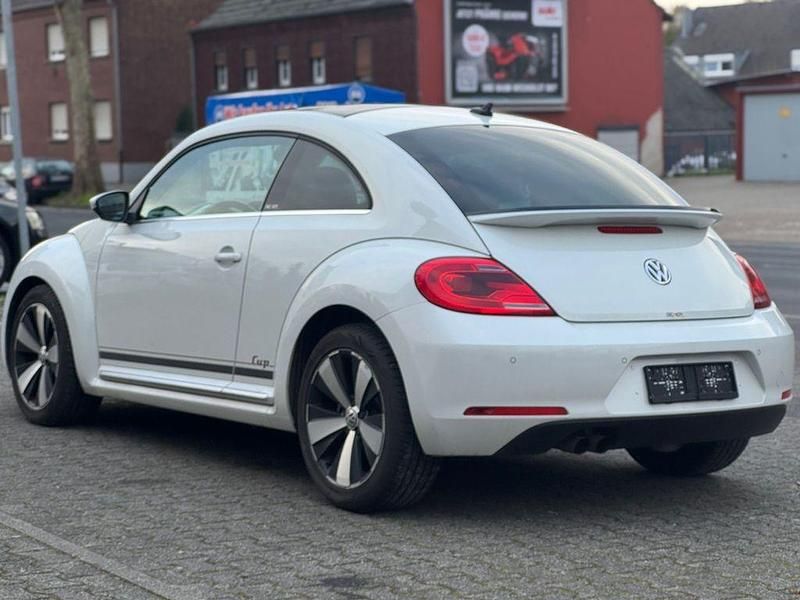 Gebraucht VW Beetle Cup 160 PS (117 kW) 2015 Weiß Kleinwagen