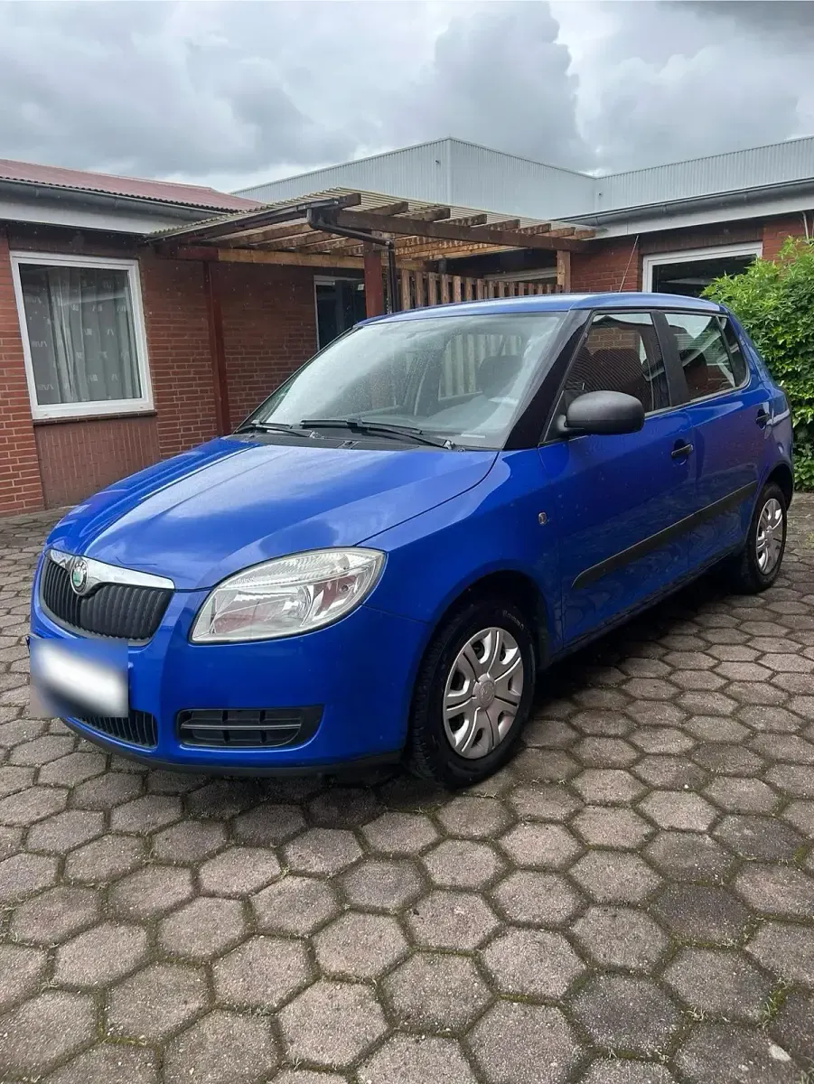 Gebraucht Skoda Fabia 60 PS (44 kW) 2009 Blau Limousine