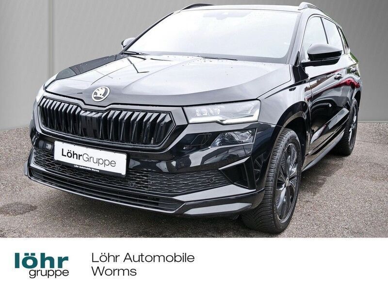 Schwarzmagic perleffekt Gebraucht 2024 Skoda Karoq SportLine SUV | 35.580 € (Guter Preis) - Bild 1/4