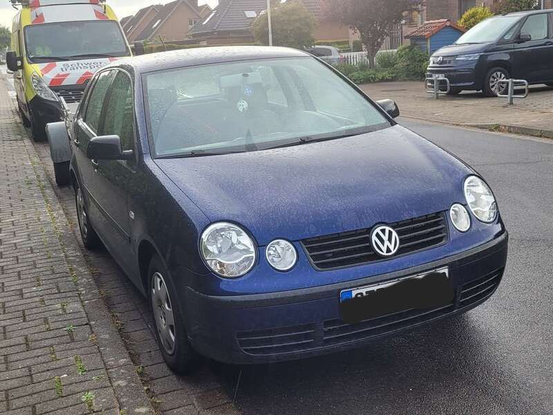 Blau Gebraucht 2002 VW Polo Limousine | 800 € (Guter Preis) - Bild 1/4