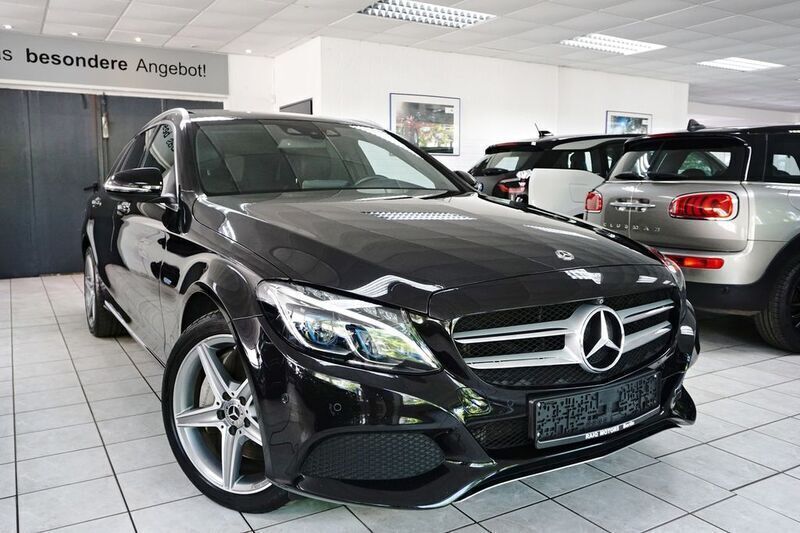 Obsidianschwarz Gebraucht 2017 Mercedes C350e Kombi | 18.950 € (Fairer Preis) - Bild 1/4