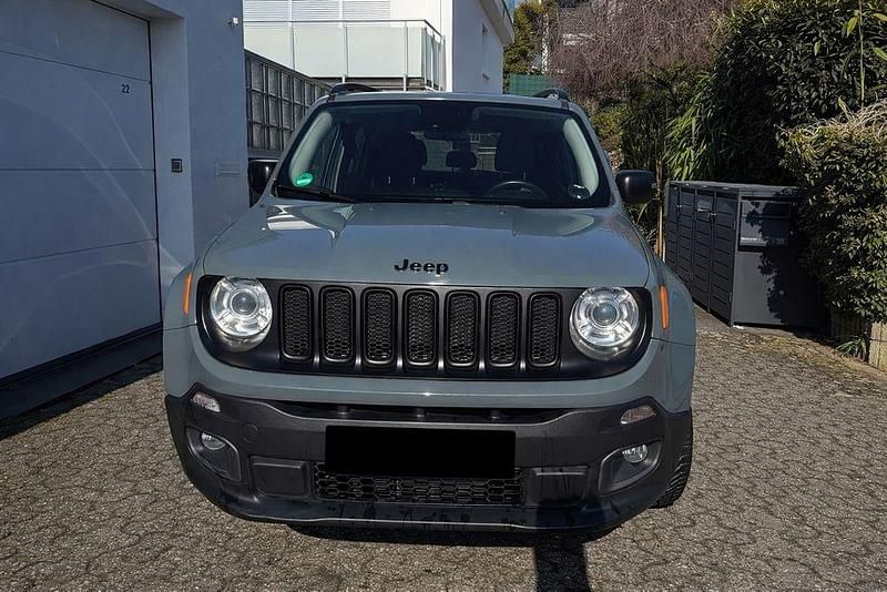 Gebraucht Jeep Renegade Limited 140 PS (102 kW) 2016 Grau SUV