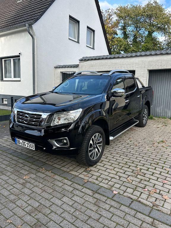 Schwarz Gebraucht 2017 Nissan Navara Tekna Abholung | 19.800 € (Fairer Preis) - Bild 1/4