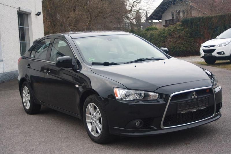 Gebraucht Mitsubishi Lancer Sportback 150 PS (110 kW) 2012 Schwarz Limousine