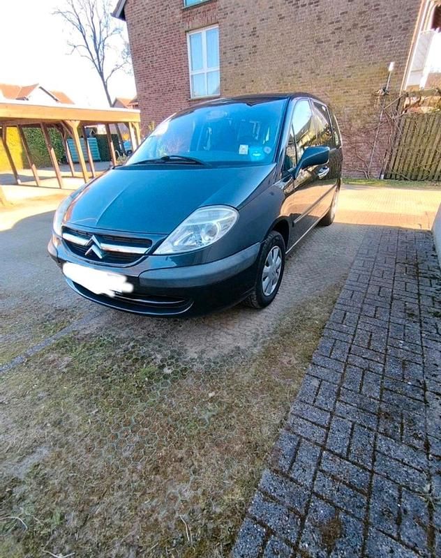 Grau Gebraucht 2004 Citroën C8 Van / Kleinbus | 2.300 € (Fairer Preis) - Bild 1/4