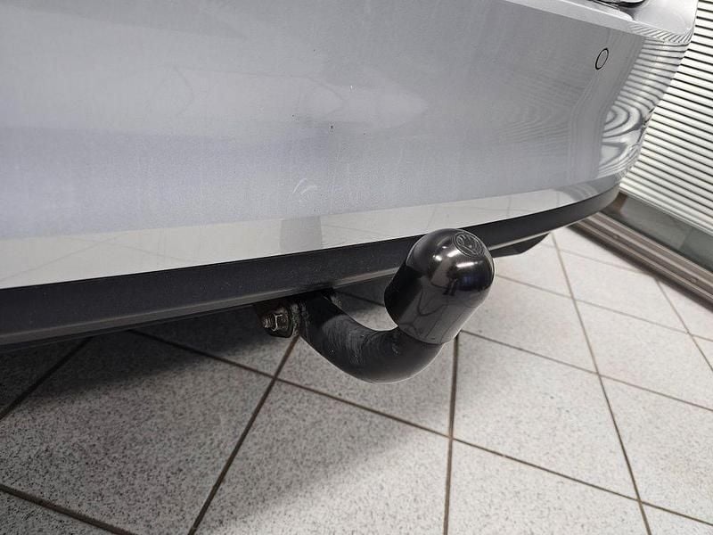 Gebraucht Skoda Scala Tour 95 PS (69 kW) 2023 Reflexsilbermet. (metallic) Kleinwagen