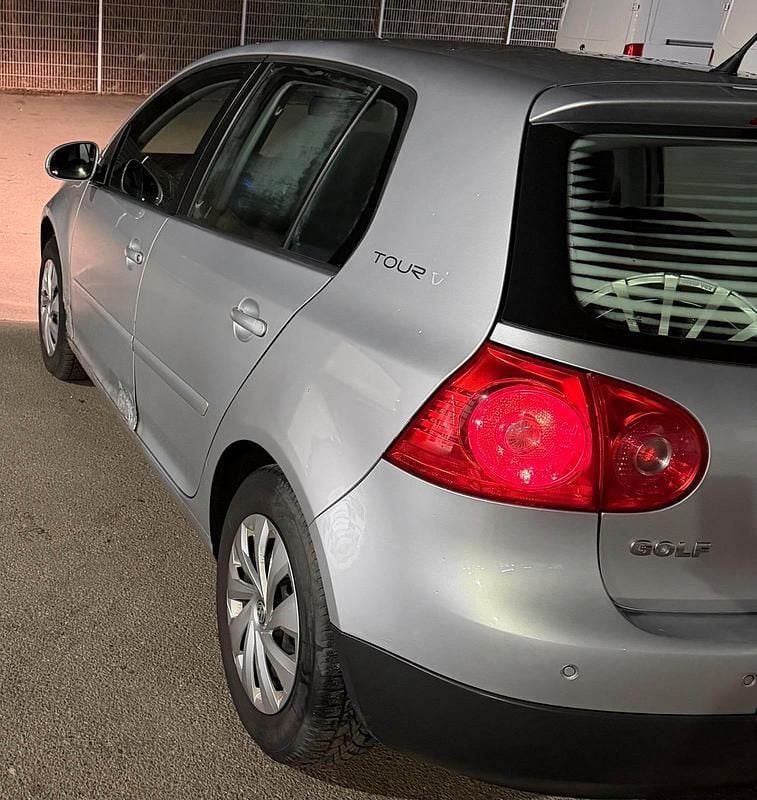 Gebraucht VW Golf V 75 PS (55 kW) 2006 Silber Kleinwagen