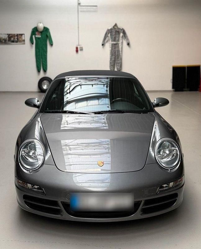 Grau Gebraucht 2007 Porsche 911 Carrera S Cabriolet Cabrio | 62.000 € (Guter Preis) - Bild 1/4