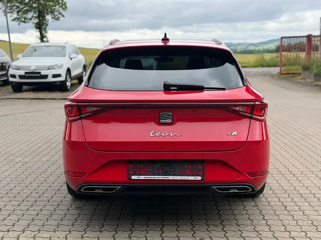 Gebraucht Seat Leon FR 150 PS (110 kW) 2022 Rot Limousine