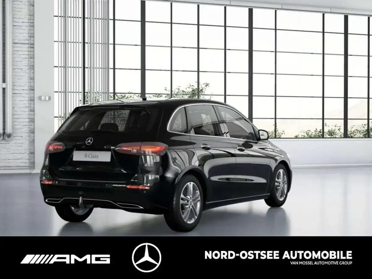 Gebraucht Mercedes B200 Advanced Plus 163 PS (119 kW) 2025 Metalliclack kosmosschwarz Kleinwagen
