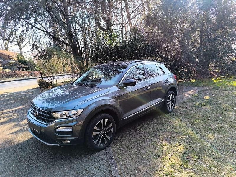 Grau Gebraucht 2020 VW T-Roc United SUV | 20.000 € (Fairer Preis) - Bild 1/4