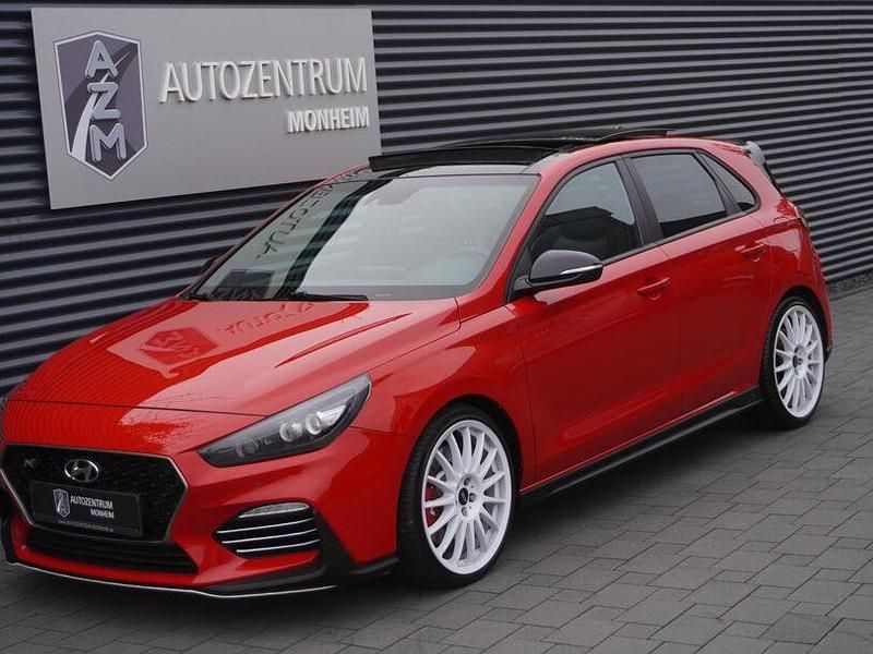 Gebraucht Hyundai i30 N Performance 275 PS (202 kW) 2019 Engine red Limousine