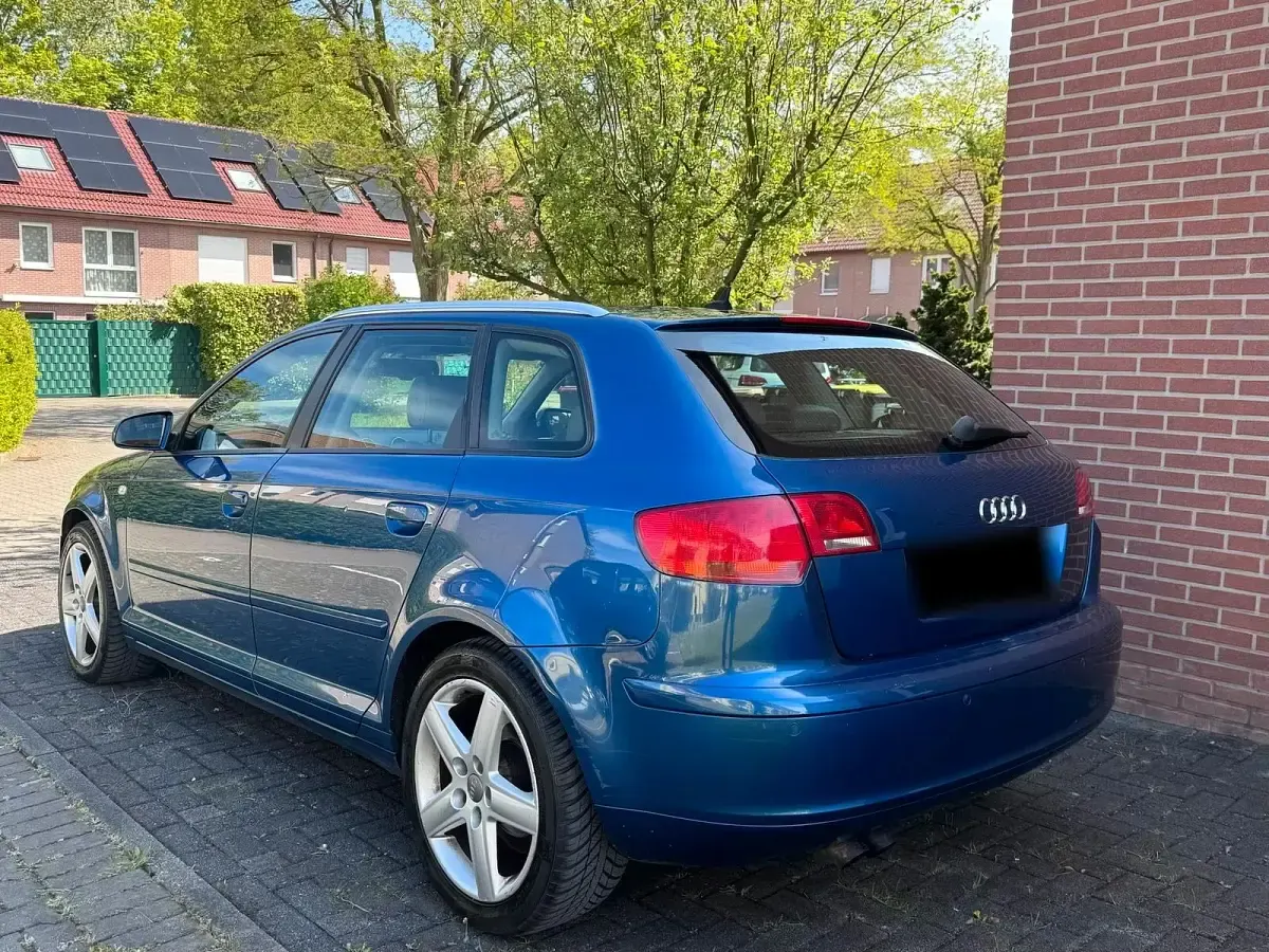 Second-hand Audi A3 140 CP (102 kW) 2005 Albastru Hatchback
