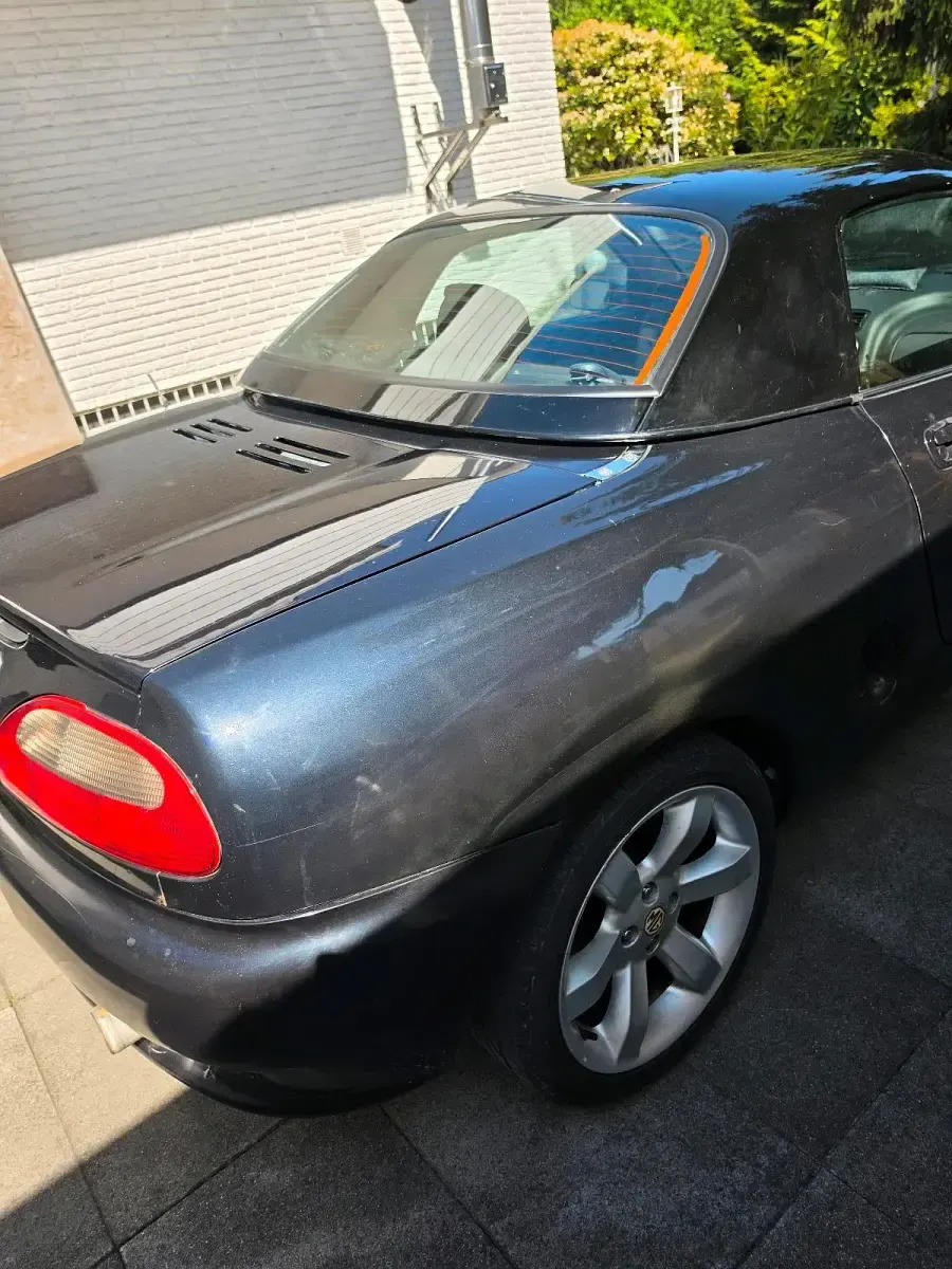 Używany MG F 120 KM (88 kW) 2001 Czarny Kabriolet