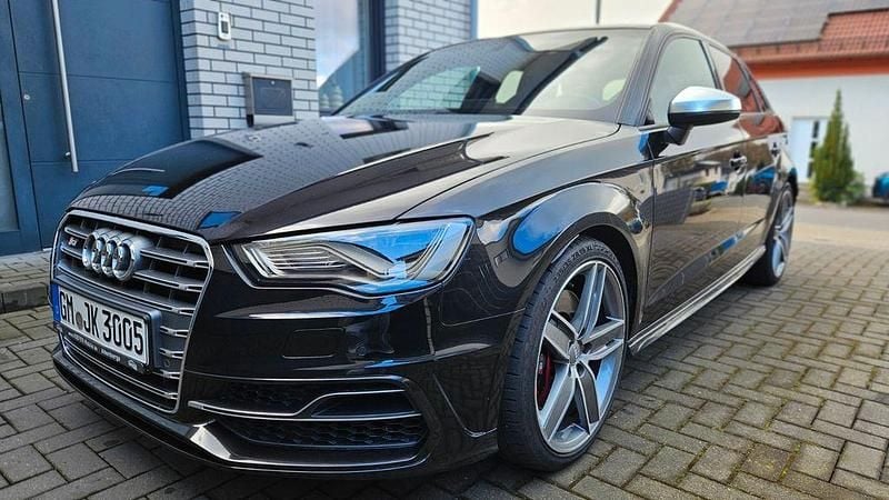 Gebraucht Audi S3 Ambiente 300 PS (220 kW) 2016 Schwarz Limousine