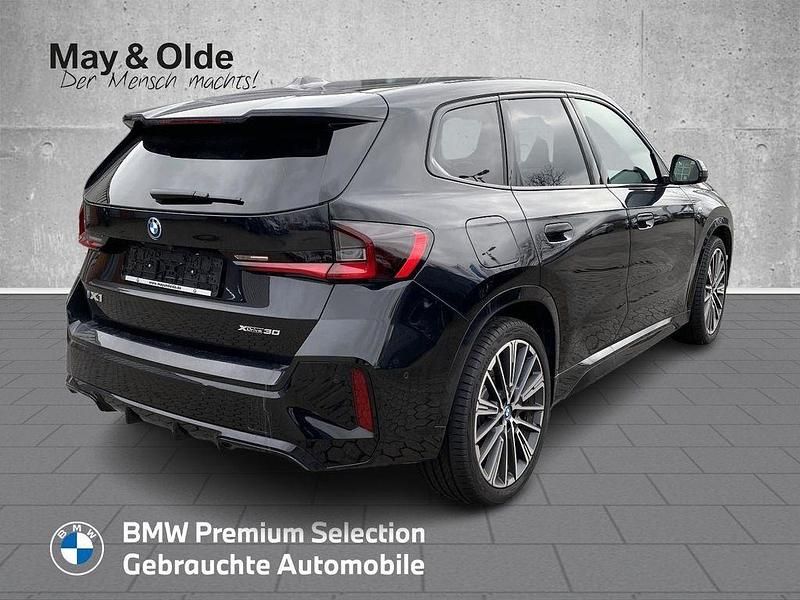 Gebraucht BMW iX1 Performance 230 kW (313 PS) 2025 Schwarz SUV