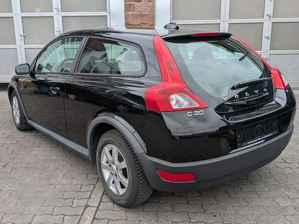 Gebraucht Volvo C30 101 PS (74 kW) 2009 Schwarz Kleinwagen