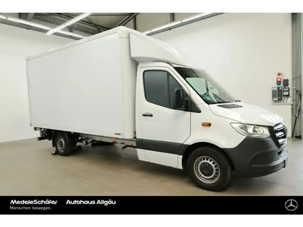 Gebraucht Mercedes Sprinter 170 PS (125 kW) 2025 Arktikweiß Van