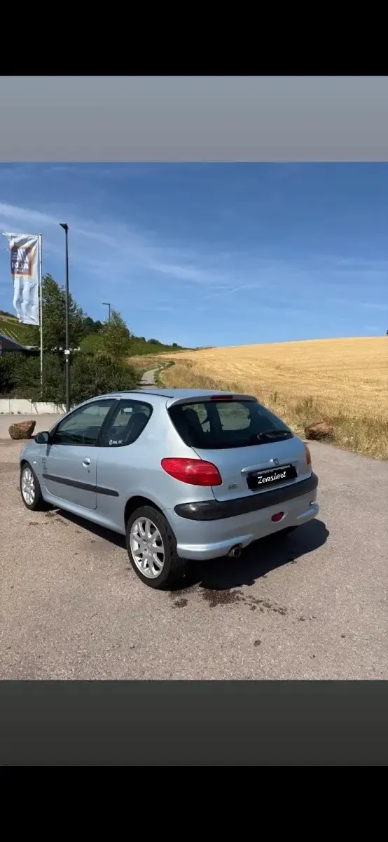 Gebraucht Peugeot 206 S16 136 PS (100 kW) 1999 Silber Kleinwagen