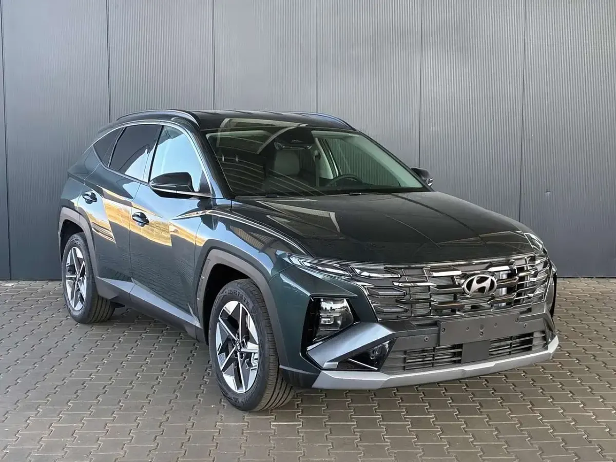 Neu Hyundai Tucson Comfort 150 PS (110 kW) 2026 Cypress green SUV