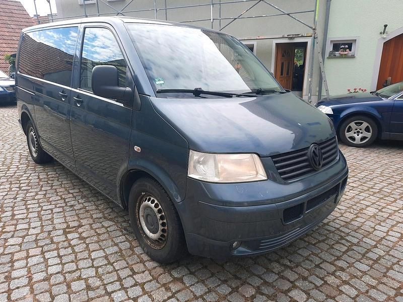 Grau Gebraucht 2015 VW Transporter Van | 6.700 € - Bild 1/4