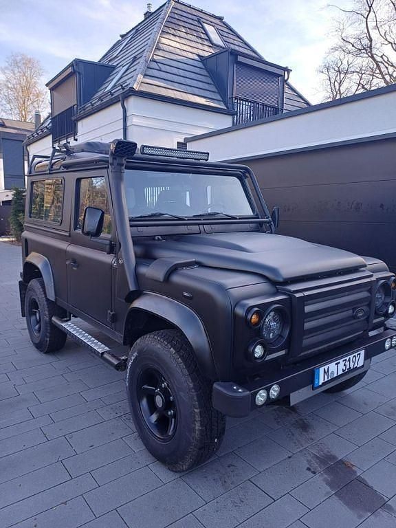 Schwarz Gebraucht 1999 Land Rover Defender SUV | 36.990 € - Bild 1/4